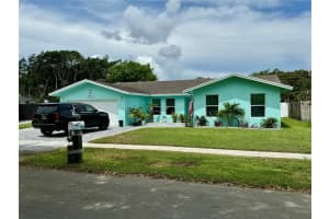 856 NW 76th Ter, Plantation, FL 33324 Sold 08/05/24