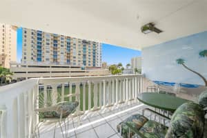 450 Paradise Isle Blvd 309, Hallandale Beach, FL 33009 Sold 11/14/24