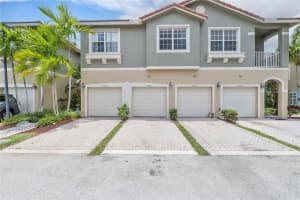 9060 Plymouth Pl 9060, Tamarac, FL 33321 Sold 08/30/24