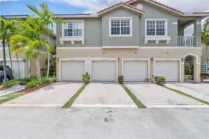 9060 Plymouth Pl 9060, Tamarac, FL 33321 Sold 08/30/24