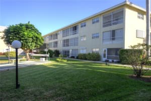 1951 Ne 39th St 360, Lighthouse Point