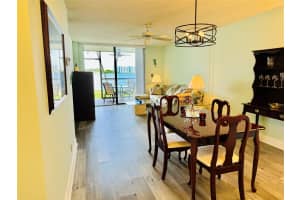 118 Lake Emerald 105, Oakland Park, FL 33309 Sold 10/23/24