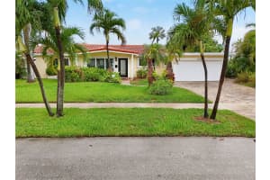 1215 SE 11th Ave, Deerfield Beach, FL 33441 Sold 03/18/25