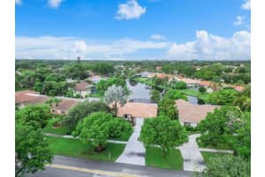 9520 NW 11th St, Plantation, FL 33322 Sold 03/06/25