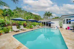 2457 Bayview Dr, Fort Lauderdale, FL 33305 Sold 01/03/25