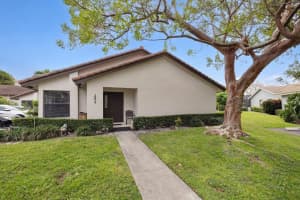 3074 Deer Creek Lake Shore Dr 3074, Deerfield Beach, FL 33442 Sold 11/29/24