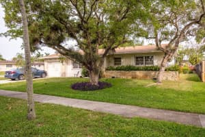 1851 NW 111th Ave, Pembroke Pines, FL 33026 Sold 10/03/24