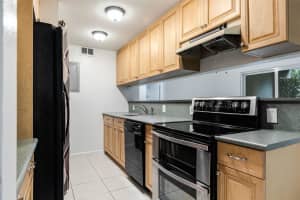 5334 NE 6th Ave A12, Oakland Park, FL 33334 Sold 11/22/24