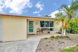 5 SE 11th Ct, Deerfield Beach, FL 33441 Sold 11/18/24