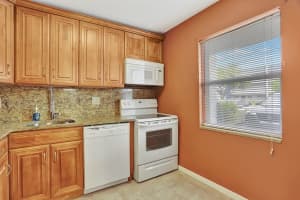 7857 Golf Circle Dr 108, Margate, FL 33063 Sold 08/16/24