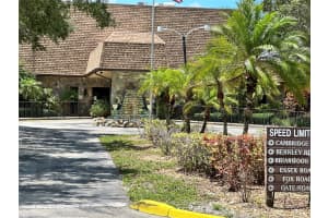 143 Essex Rd 143, Hollywood, FL 33024 Sold 08/23/24