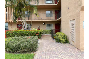 363 N ROCK ISLAND RD 302, Margate, FL 33063 Sold 02/14/25