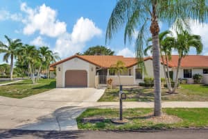 24 Columbia Ct, Deerfield Beach, FL 33442 Sold 09/25/24