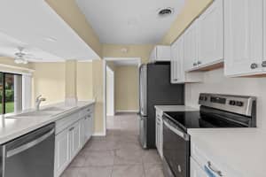 4460 NW 18th Ave, Oakland Park, FL 33309 Sold 10/15/24