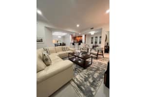 16100 Emerald Estates Dr 182, Weston, FL 33331 Sold 08/06/24