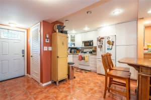 820 S Hollybrook Dr 101, Pembroke Pines, FL 33025 - MLS#F10446968