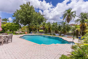 1201 NW 193rd Ave, Pembroke Pines, FL 33029 Sold 09/06/24