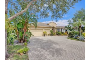 5933 NW 56th Dr, Coral Springs, FL 33067 Sold 08/30/24