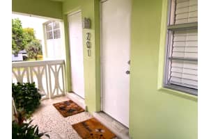 1900 NE 8th Ct 201, Fort Lauderdale, FL 33304 Sold 11/01/24