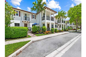 4732 Sierra Ln 0, Coconut Creek, FL 33073 Sold 09/26/24