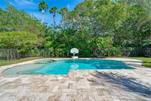 1367 Camellia Cir, Weston, FL 33326 Sold 07/31/24