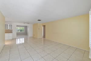10108 NW 83rd St, Tamarac, FL 33321 Sold 09/06/24