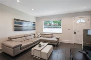 19 NE 20th Ct 4A, Fort Lauderdale, FL 33305 Sold 07/30/24