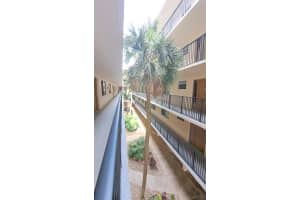 8040 Hampton Blvd 307, North Lauderdale, FL 33068 Sold 08/06/24