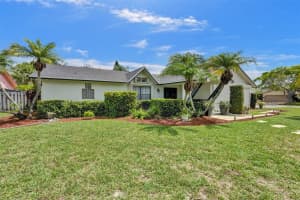 9901 NW 46th Pl, Sunrise, FL 33351 Sold 08/02/24