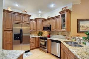 6121 SE Landing Way 11, Stuart, FL 34997 Sold 09/16/24