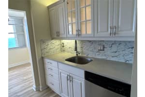 111 Briny Avenue, Pompano Beach, FL 33062 - MLS#F10447482