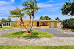 133 NE 2nd Ave, Dania Beach, FL 33004 Sold 01/31/25