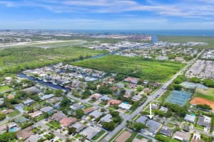 133 NE 2nd Ave, Dania Beach, FL 33004 Sold 01/31/25