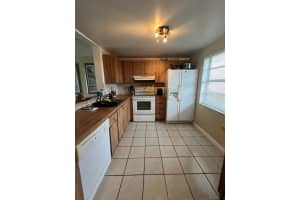 431 SE 3rd ST 503, Dania Beach, FL 33004 Sold 09/17/24