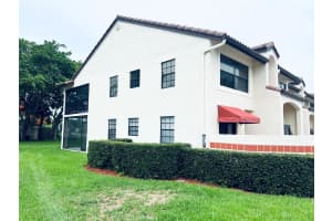 101 Freedom Ct 101, Deerfield Beach, FL 33442 Sold 11/05/24