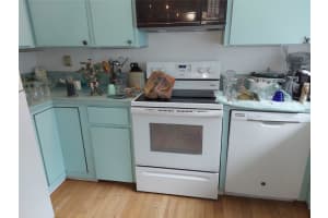 2020 NW 33rd Ct, Oakland Park, FL 33309 Sold 12/11/24