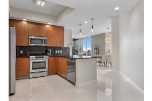 315 NE 3rd Ave 1003, Fort Lauderdale, FL 33301 Sold 11/21/24