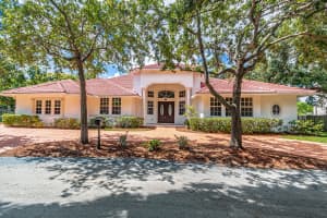 8082 SW 173rd Ter, Palmetto Bay, FL 33157 Sold 02/04/25