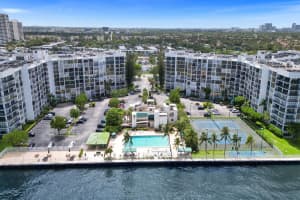 1000 Parkview Dr 619, Hallandale Beach, FL 33009 Sold 08/06/24