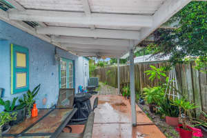 1408 S 10th St, Fort Pierce, FL 34950 Sold 10/31/24