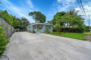 1440 NE 10th Ave, Fort Lauderdale, FL 33304 Sold 10/28/24