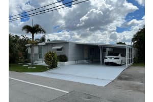 8580 SW 21st Ct, Davie, FL 33324 Sold 09/02/24