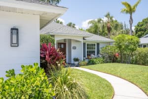 141 40th Court, Vero Beach, FL 32968 Sold 08/06/24