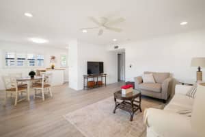 77 Royal Oak CT 102, Vero Beach, FL 32962 Sold 10/01/24