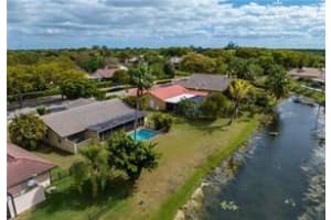 10982 Lakeview Dr, Coral Springs, FL 33071 Sold 09/24/24