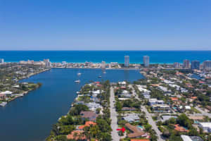 1020 S Southlake Dr, Hollywood, FL 33019 Sold 11/01/24