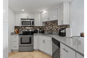 340 Sunset Dr 1407, Fort Lauderdale, FL 33301 Sold 01/06/25