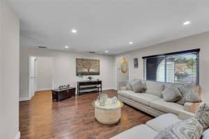 11471 NW 37th Pl, Sunrise, FL 33323 Sold 09/17/24