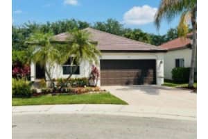 909 Tanglewood Cir, Weston, FL 33327 Sold 08/28/24