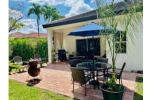 909 Tanglewood Cir, Weston, FL 33327 Sold 08/28/24